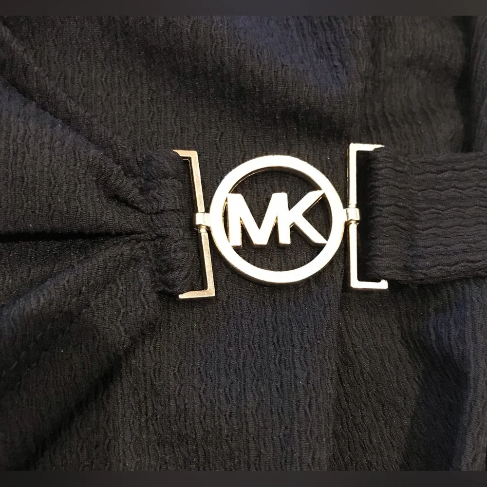 *Michael Kors* Neutral Tops Bundle of 3: Blue (M) & X2 Black (L) - Picture 15 of 16